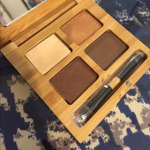 Antonym Noisette Quad